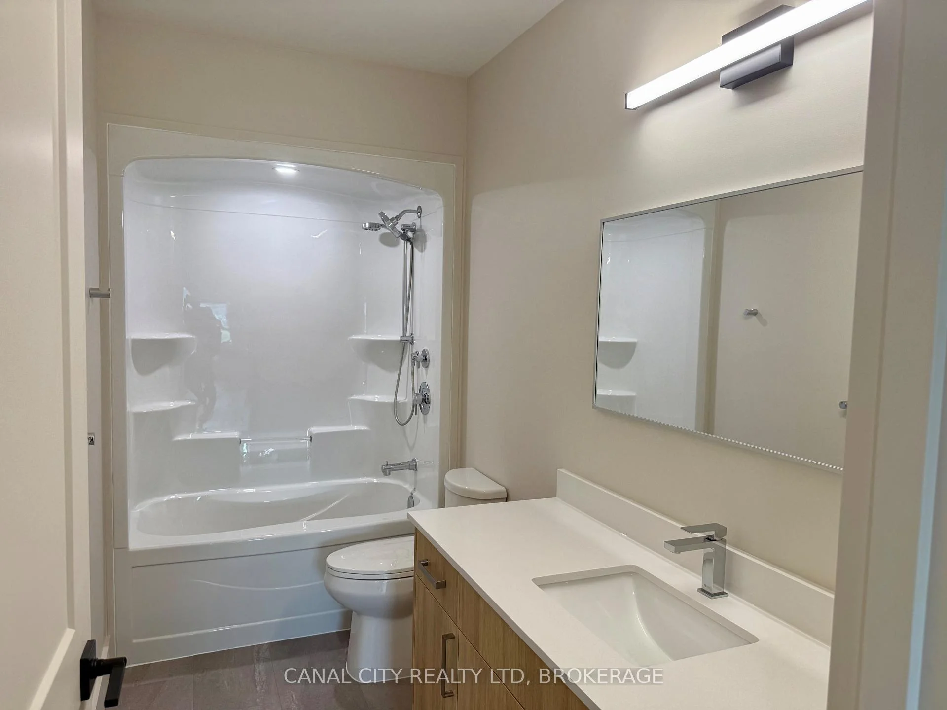 Photo 21 of Unit 506, 8 Hutt Lane, Thorold, Thorold Downtown — HOMEH
