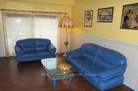 Photo 1 of 45 Ashglen Way, Markham, Unionville — HOMEH
