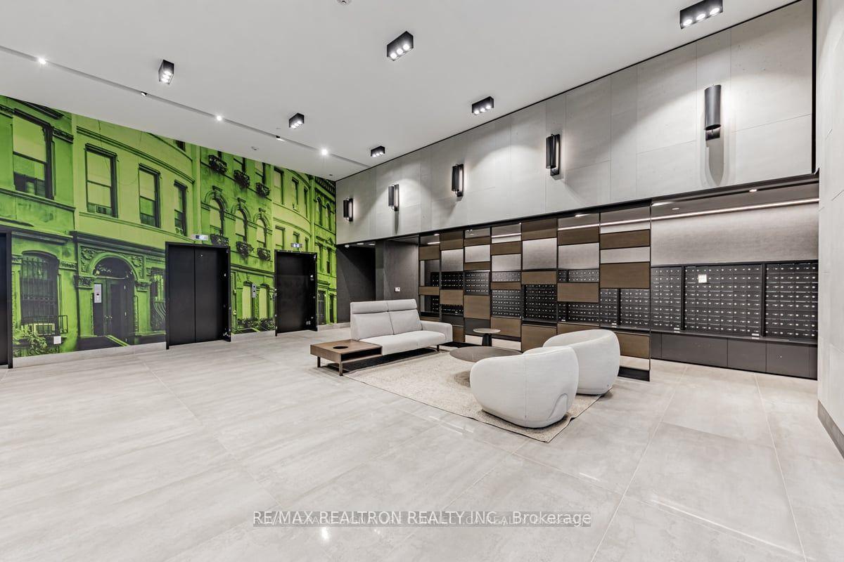 Photo 2 of Unit 731, 8119 Birchmount Road, Markham, Unionville — HOMEH