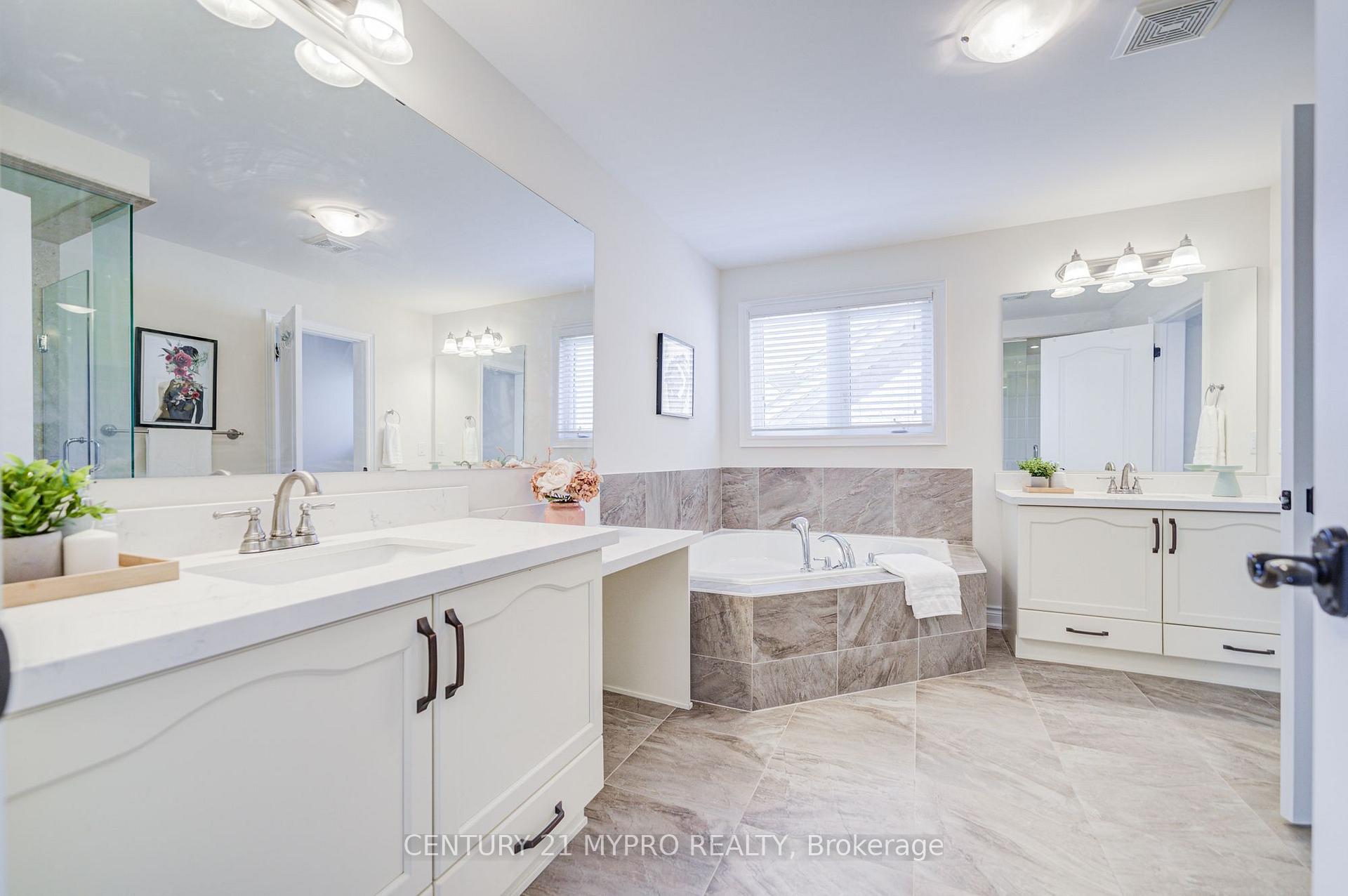 Photo 41 of 6 Tralee Court, Markham, Devil's Elbow — HOMEH