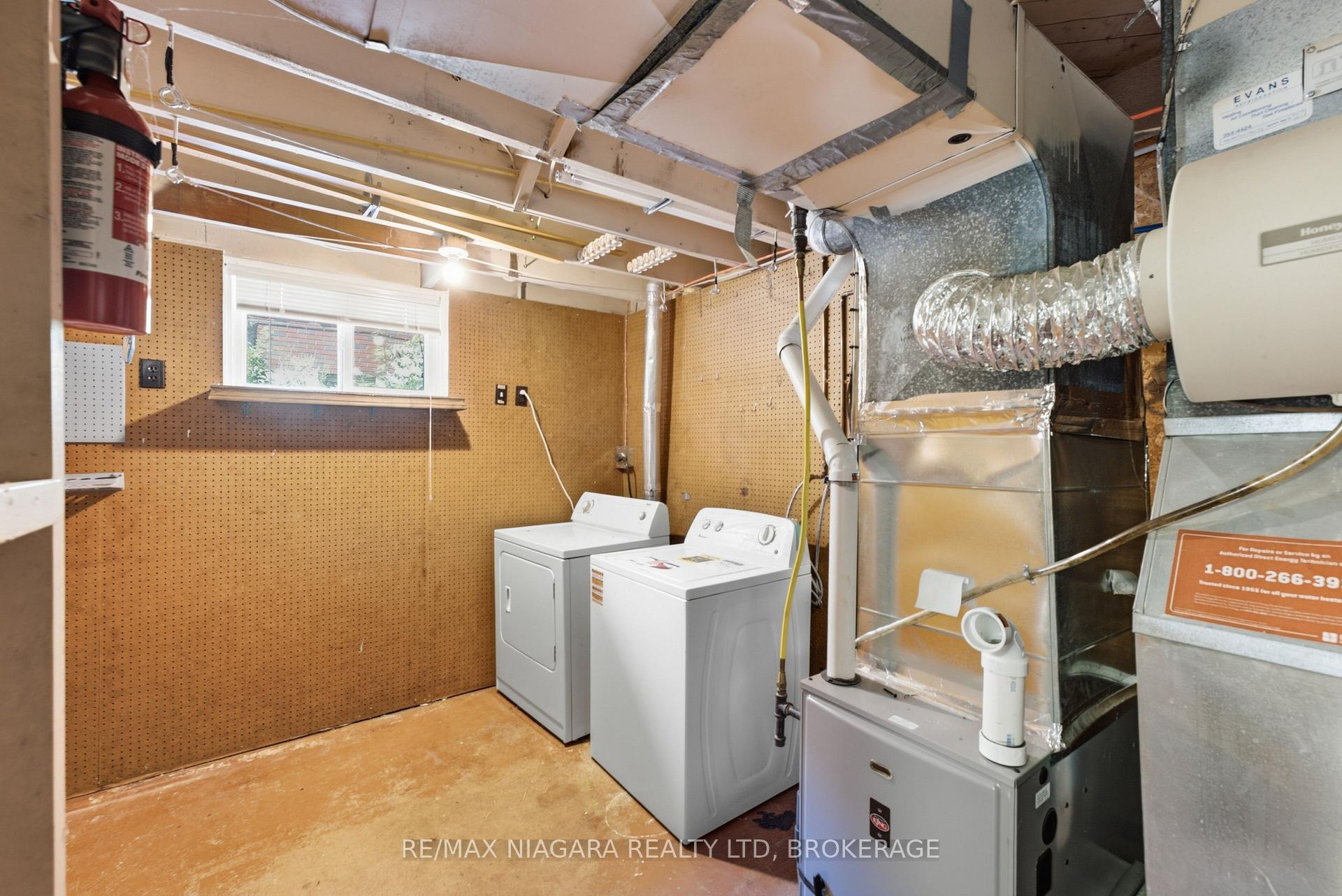 Photo 17 of 6479 Brock Street, Niagara Falls, Stamford — HOMEH