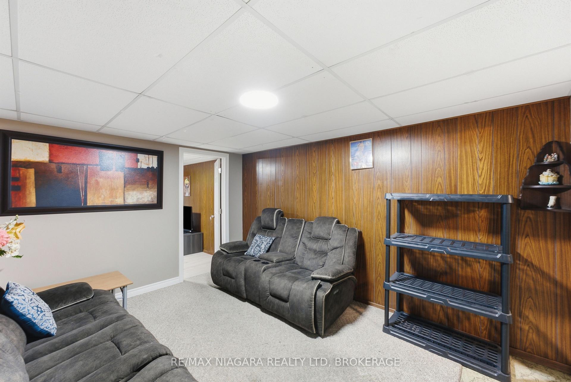 Photo 22 of 6479 Brock Street, Niagara Falls, Stamford — HOMEH