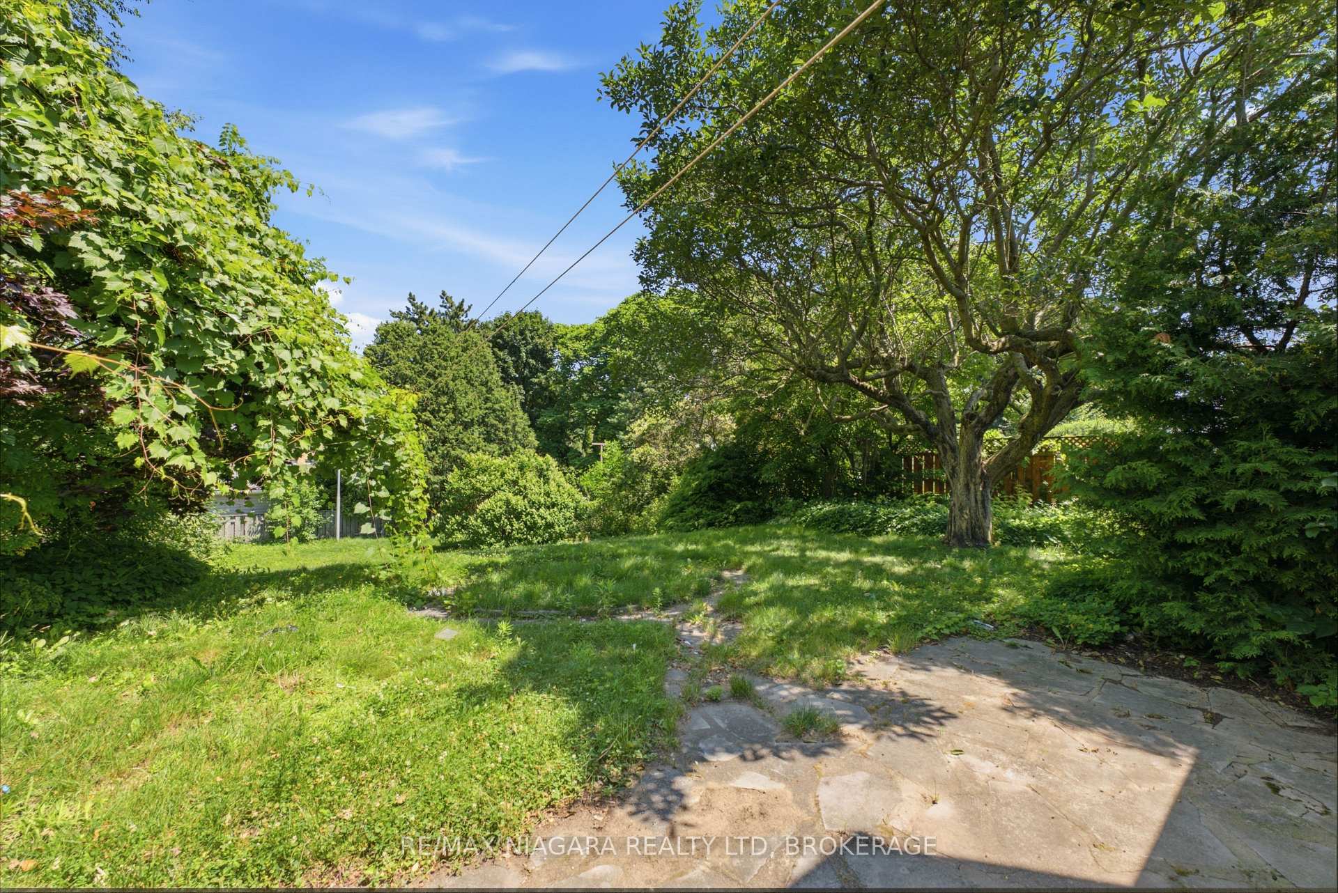 Photo 30 of 6479 Brock Street, Niagara Falls, Stamford — HOMEH