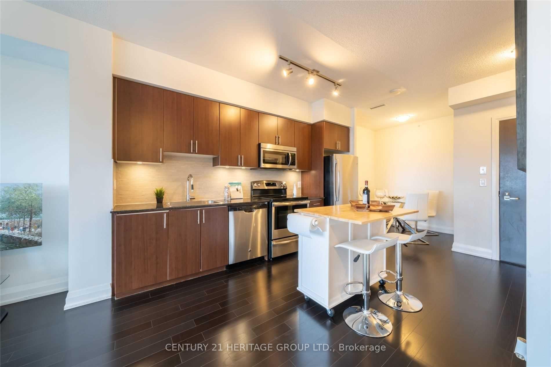 Photo 12 of Unit 1530, 7161 Yonge Street, Markham, Thornhill — HOMEH