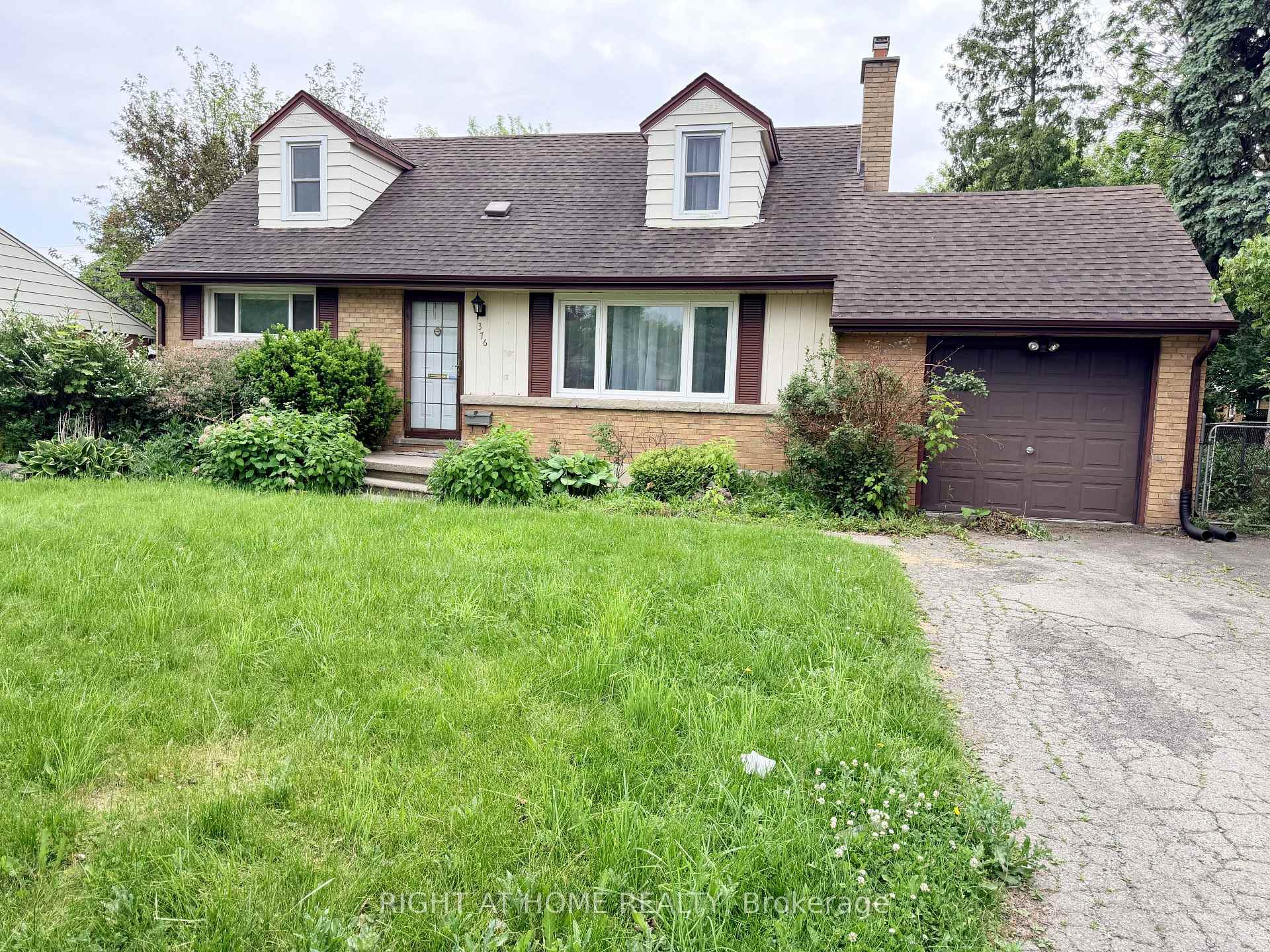 Photo 3 of 376 Ridgewood Crescent, London, South D — HOMEH