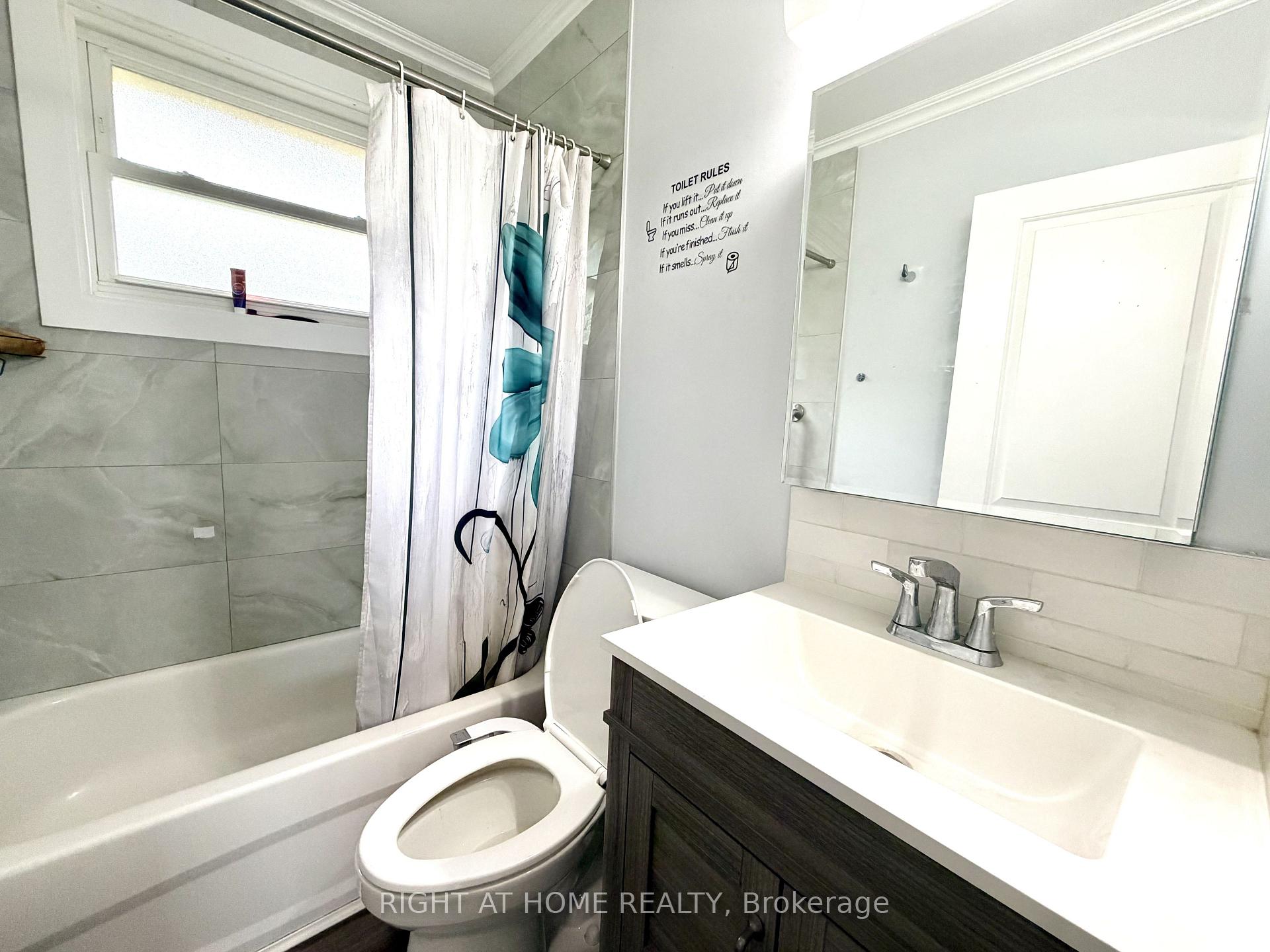 Photo 22 of 376 Ridgewood Crescent, London, South D — HOMEH
