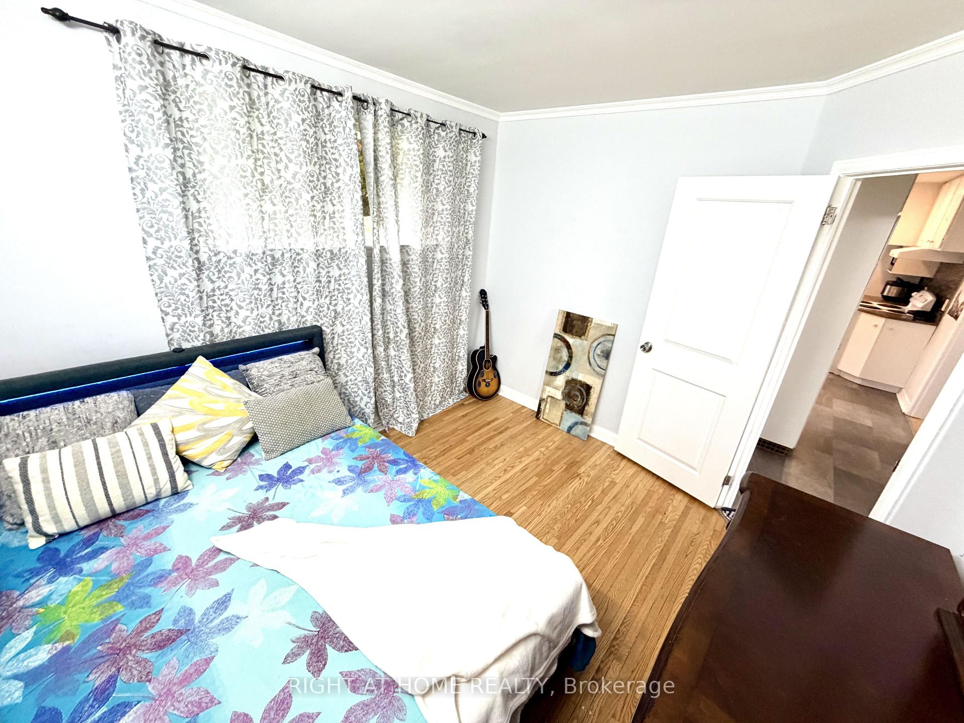 Photo 25 of 376 Ridgewood Crescent, London, South D — HOMEH