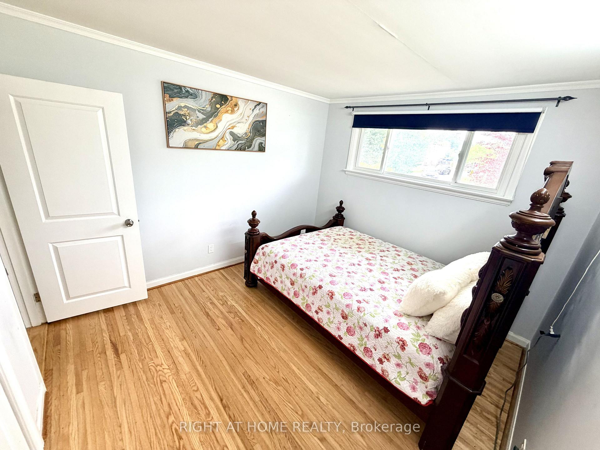 Photo 27 of 376 Ridgewood Crescent, London, South D — HOMEH