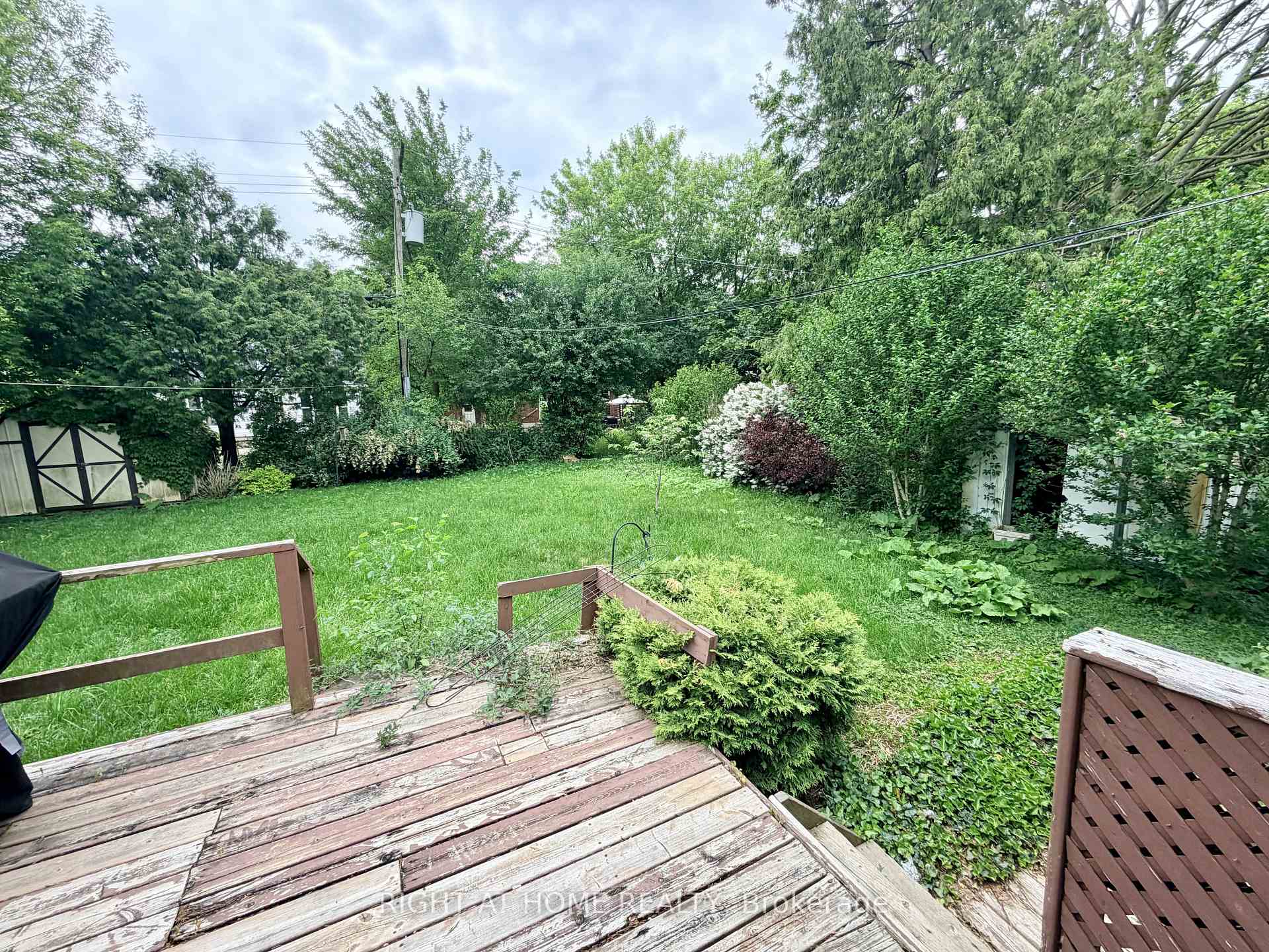 Photo 47 of 376 Ridgewood Crescent, London, South D — HOMEH