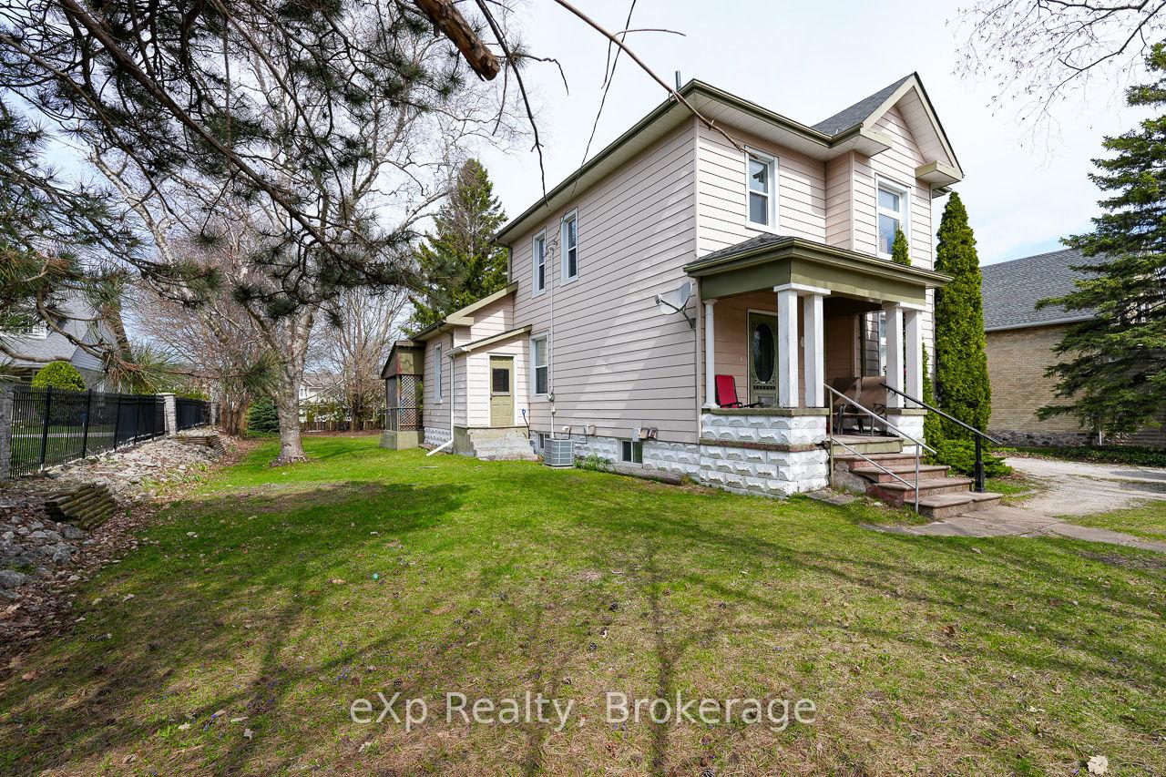 Photo of 79 Albert Street S