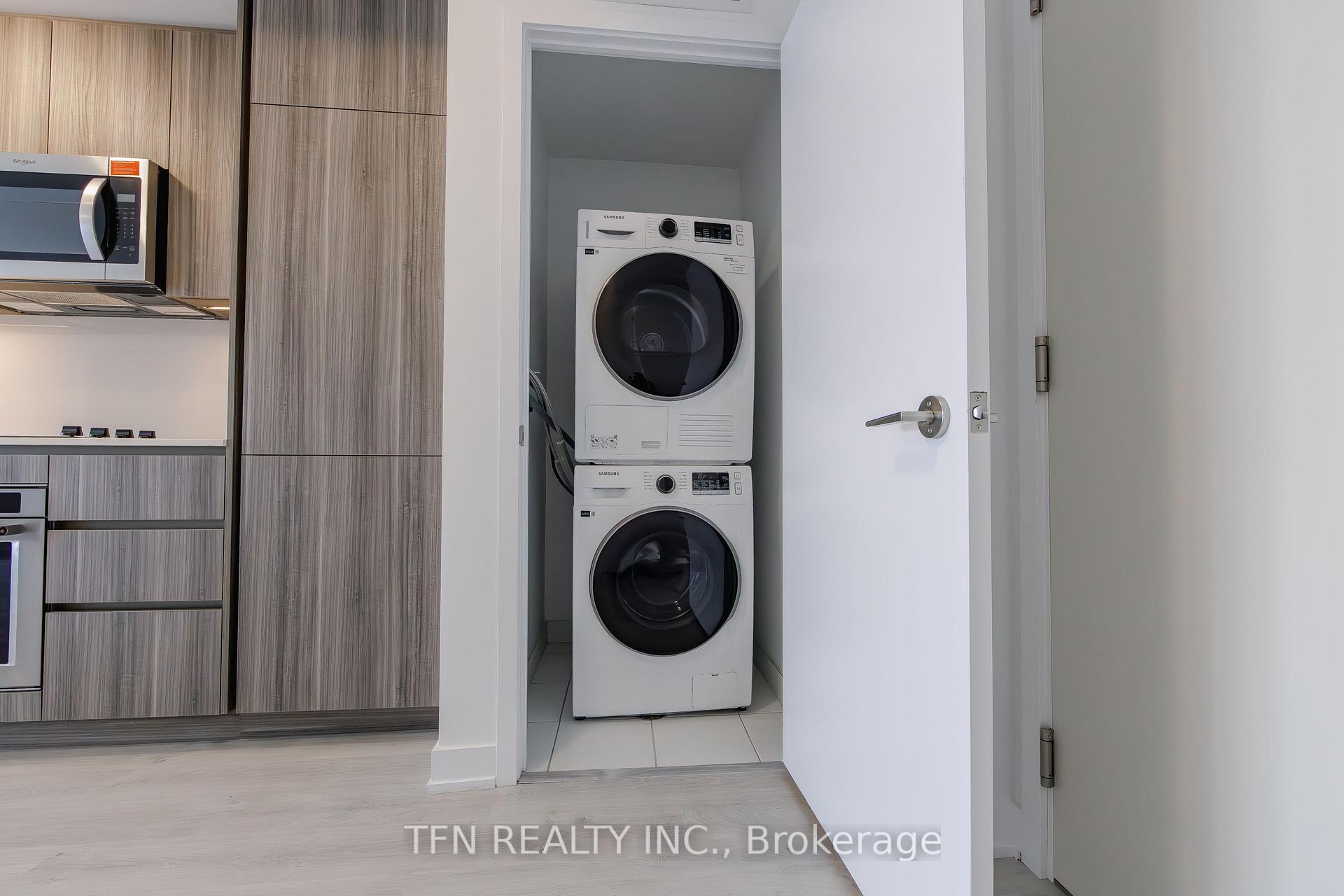 Photo 6 of Unit 1610, 15 Richardson Street, Toronto, Waterfront Communities — HOMEH