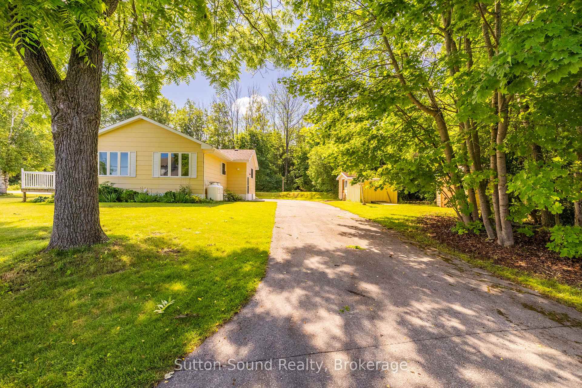 Photo 11 of 125 Paradise Bay Road, Meaford — HOMEH