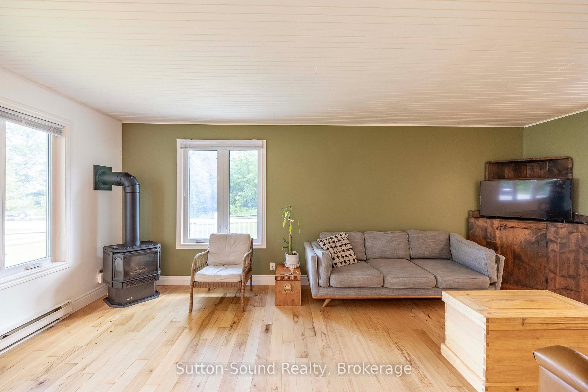 Photo 21 of 125 Paradise Bay Road, Meaford — HOMEH