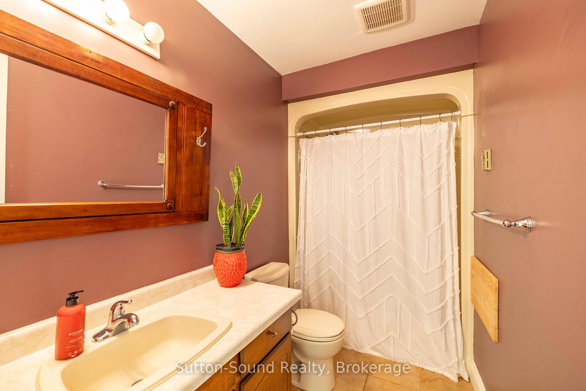 Photo 40 of 125 Paradise Bay Road, Meaford — HOMEH