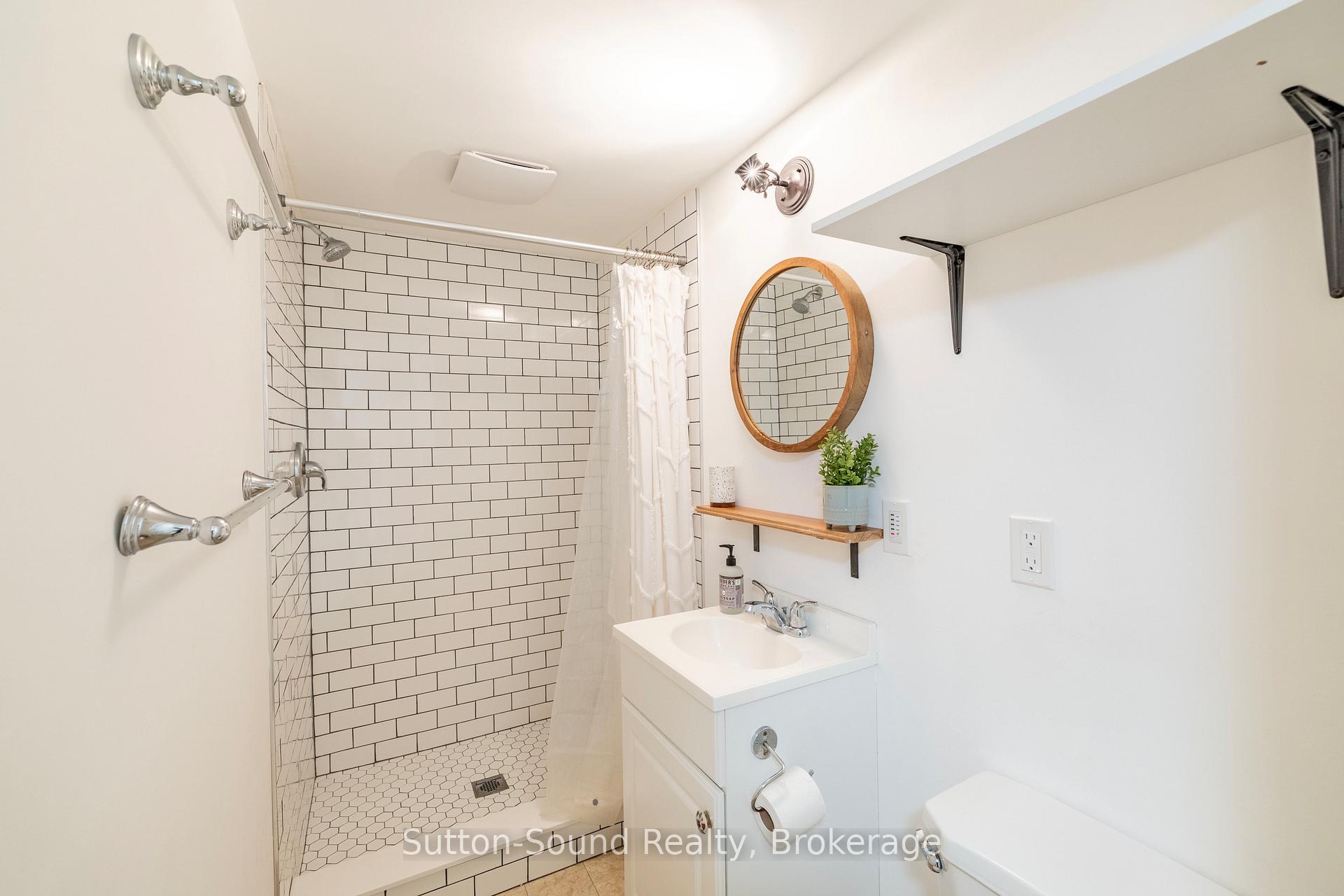 Photo 51 of 125 Paradise Bay Road, Meaford — HOMEH