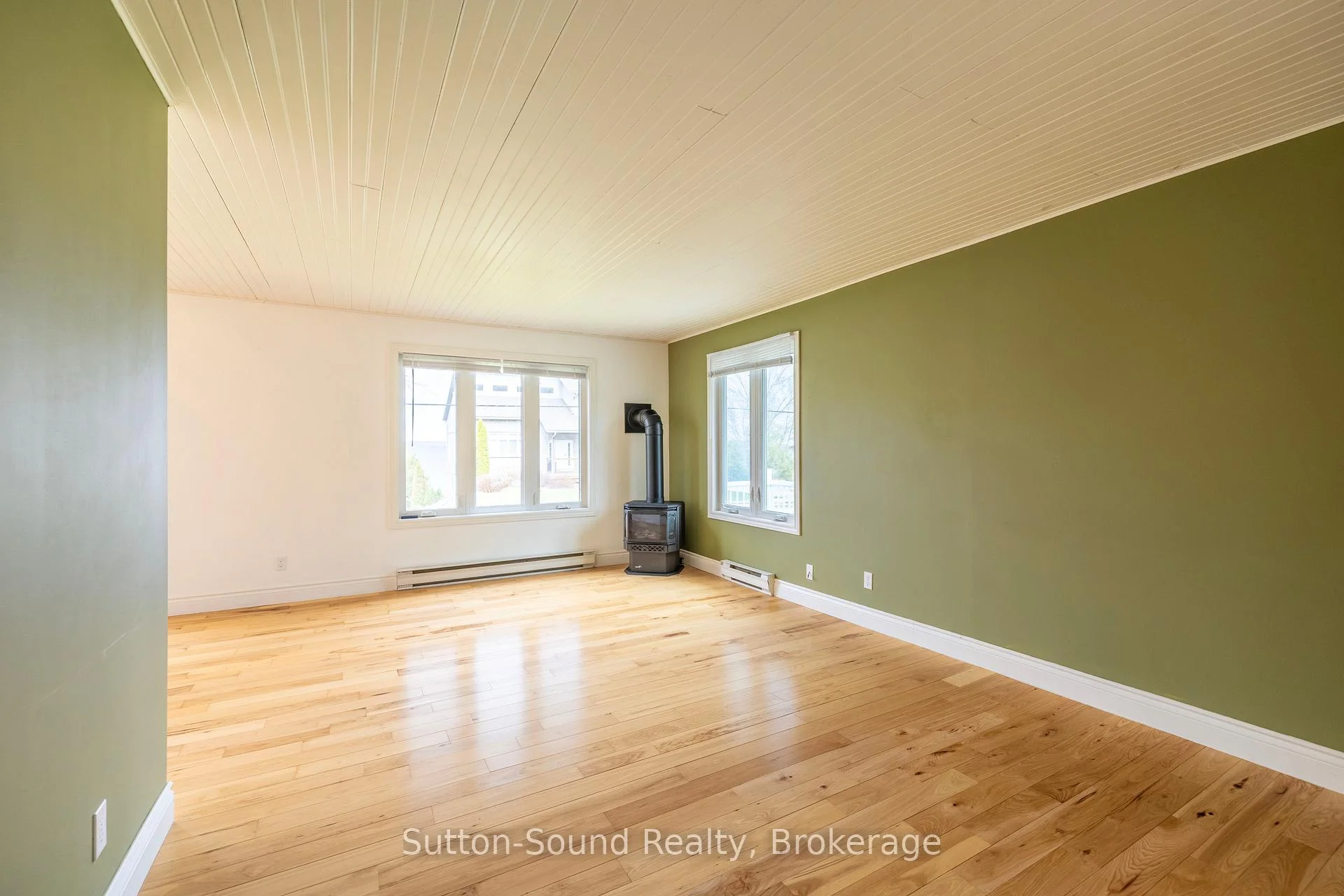 Photo 14 of 125 Paradise Bay Road, Meaford — HOMEH