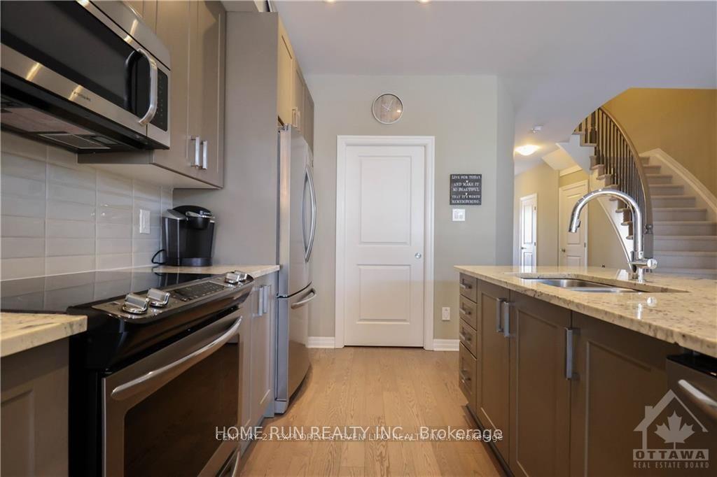 Photo 11 of 205 Vision Street, Ottawa, Riverside South/Gloucester Glen — HOMEH
