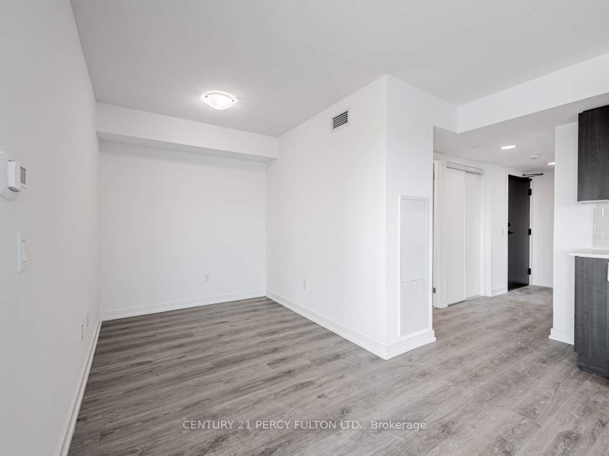 Photo 5 of Unit 513, 1480 Bayly Street, Pickering, Bay Ridges — HOMEH