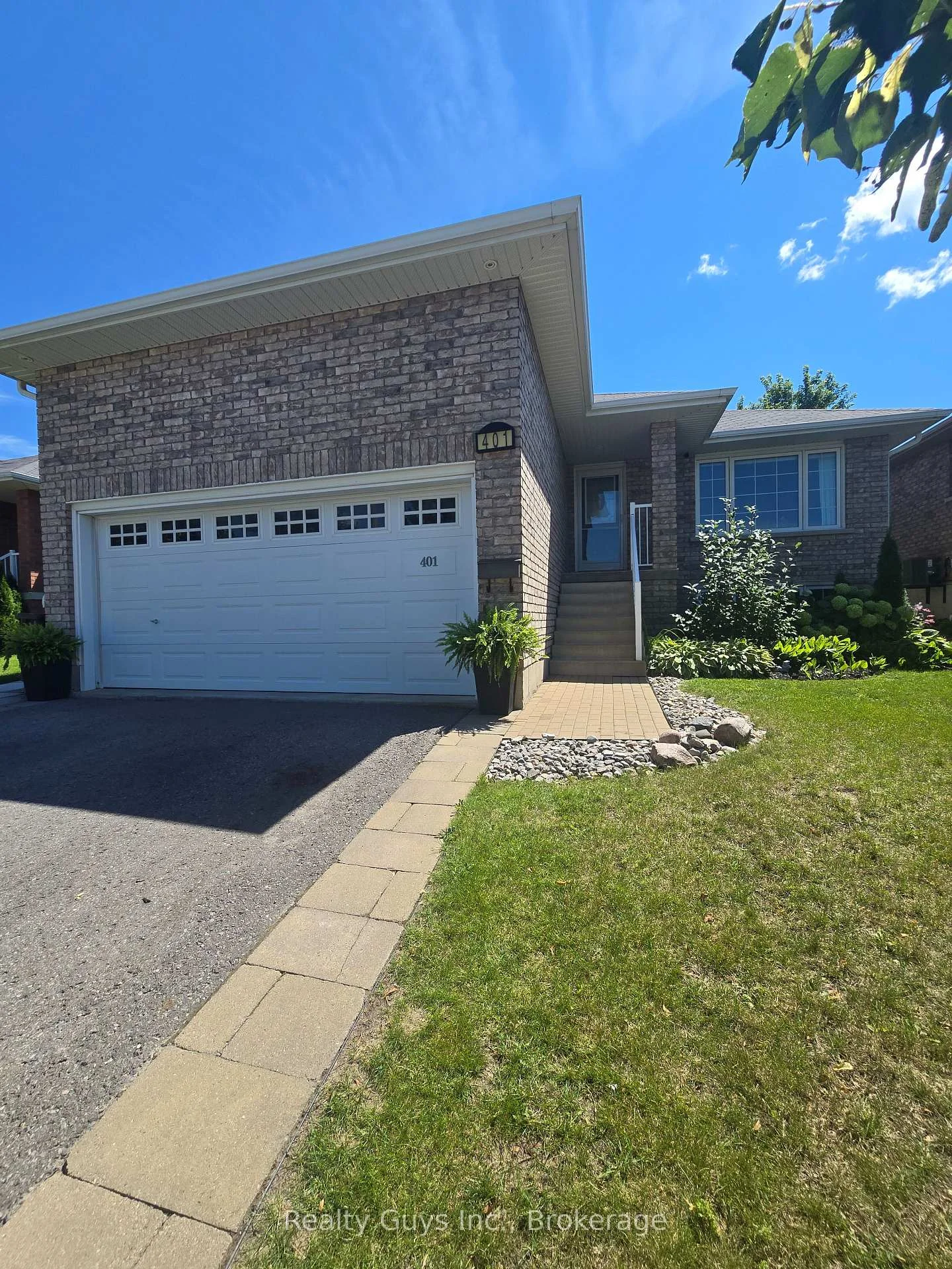 Front of 401 Bianco Crescent
