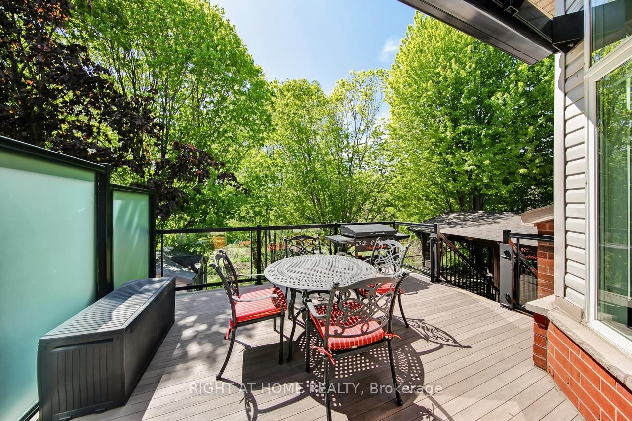 Photo 14 of 126 Moore Crescent, Hamilton, Ancaster — HOMEH