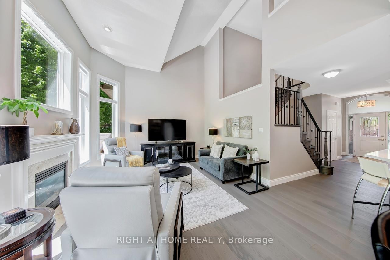 Photo 17 of 126 Moore Crescent, Hamilton, Ancaster — HOMEH
