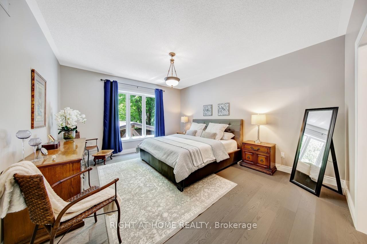 Photo 18 of 126 Moore Crescent, Hamilton, Ancaster — HOMEH