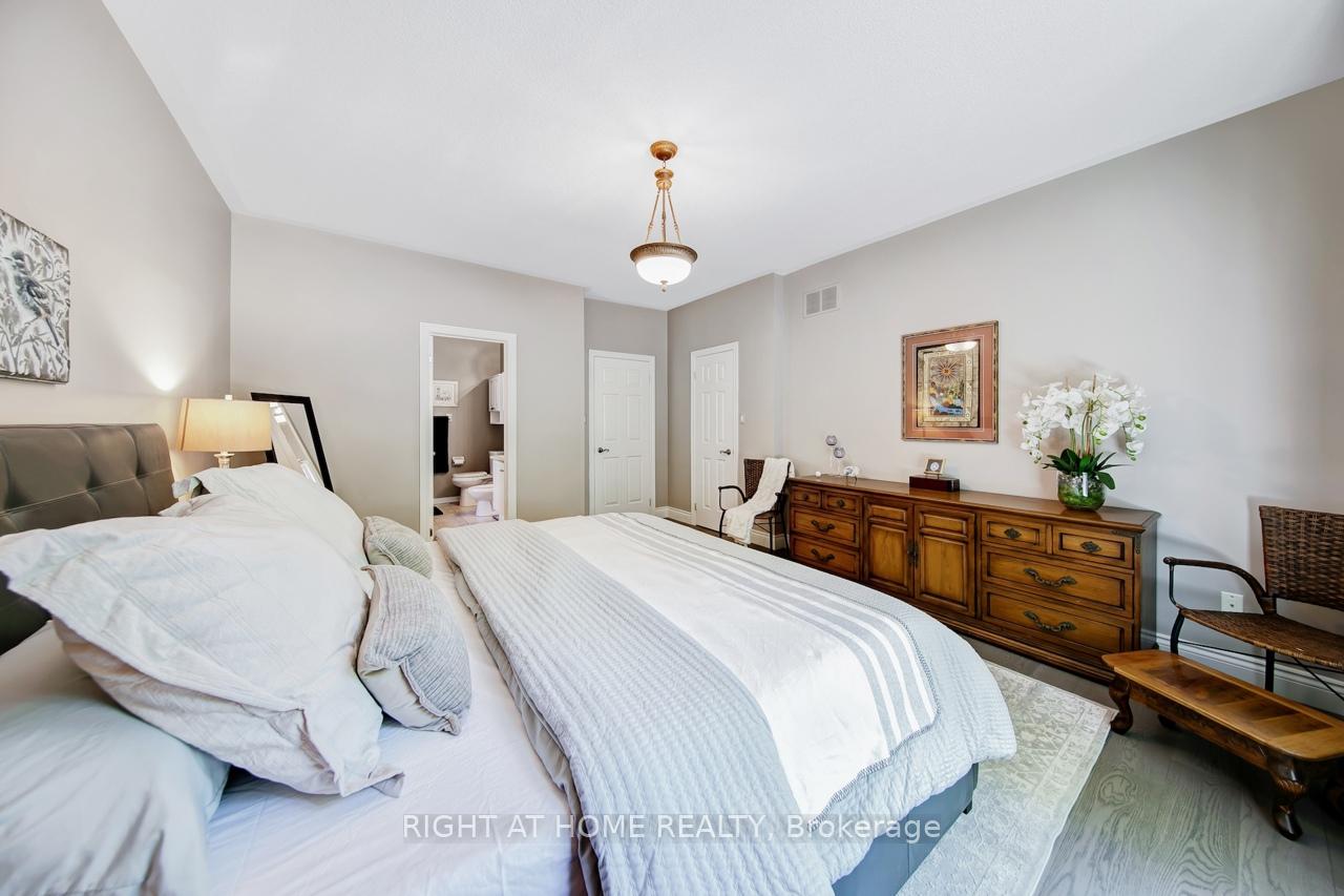 Photo 19 of 126 Moore Crescent, Hamilton, Ancaster — HOMEH