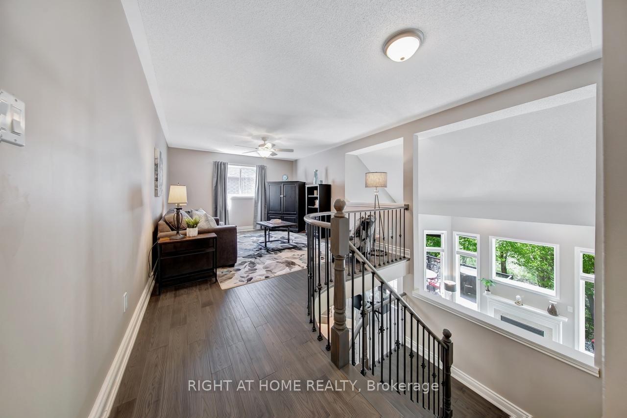Photo 21 of 126 Moore Crescent, Hamilton, Ancaster — HOMEH
