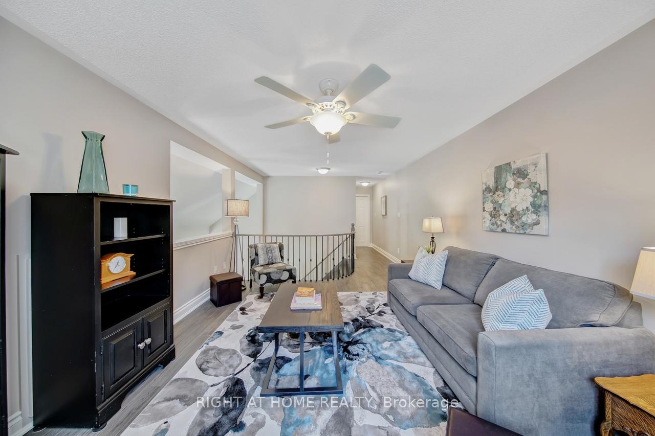 Photo 22 of 126 Moore Crescent, Hamilton, Ancaster — HOMEH