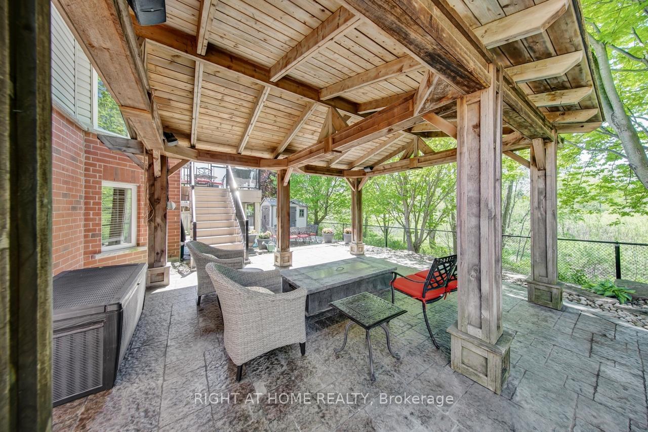 Photo 39 of 126 Moore Crescent, Hamilton, Ancaster — HOMEH