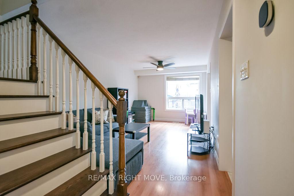 Photo 6 of 142 Julia Crescent, Orillia — HOMEH