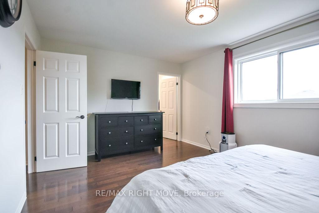 Photo 21 of 142 Julia Crescent, Orillia — HOMEH