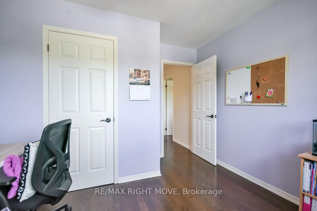 Photo 25 of 142 Julia Crescent, Orillia — HOMEH