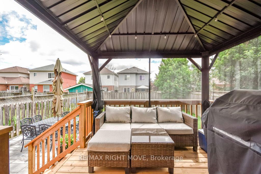 Photo 39 of 142 Julia Crescent, Orillia — HOMEH