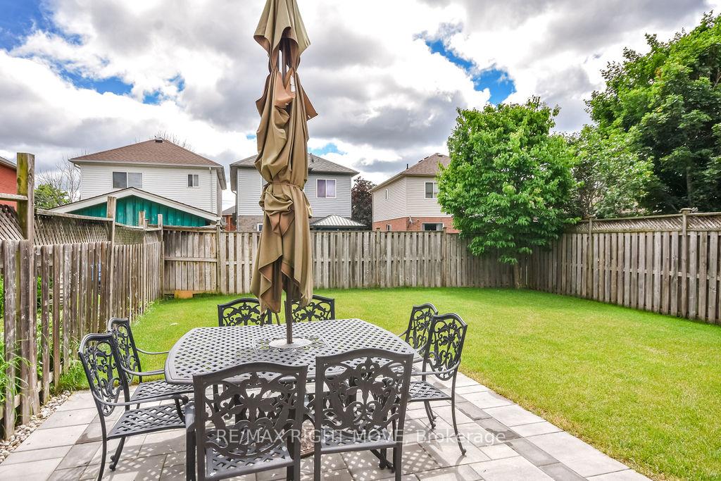 Photo 40 of 142 Julia Crescent, Orillia — HOMEH