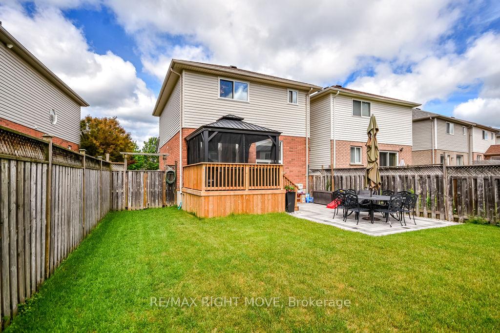 Photo 42 of 142 Julia Crescent, Orillia — HOMEH