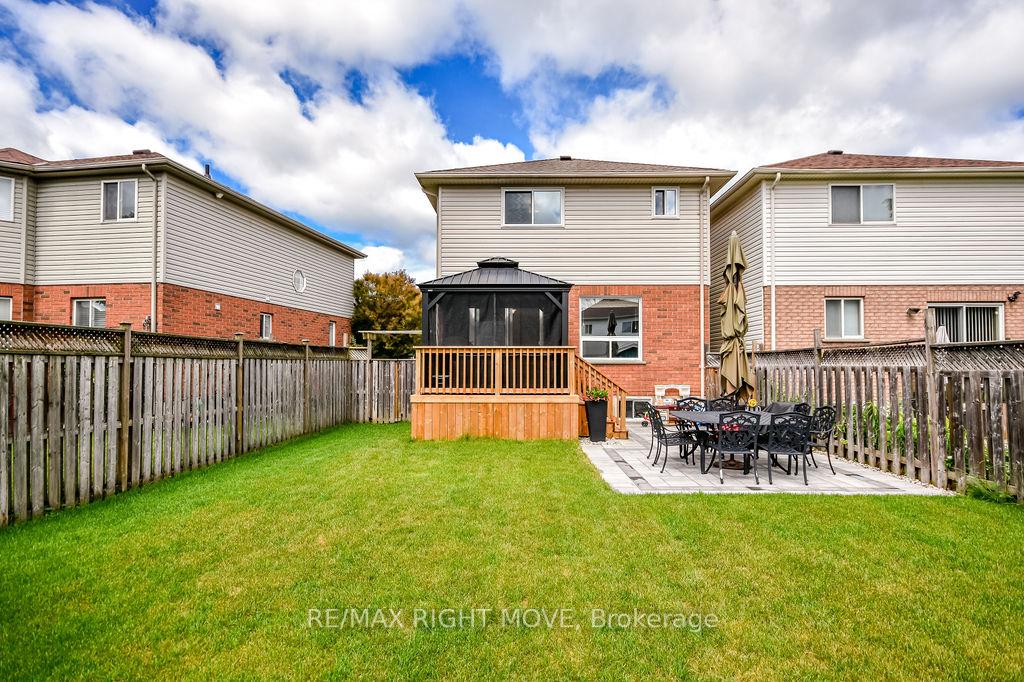 Photo 43 of 142 Julia Crescent, Orillia — HOMEH
