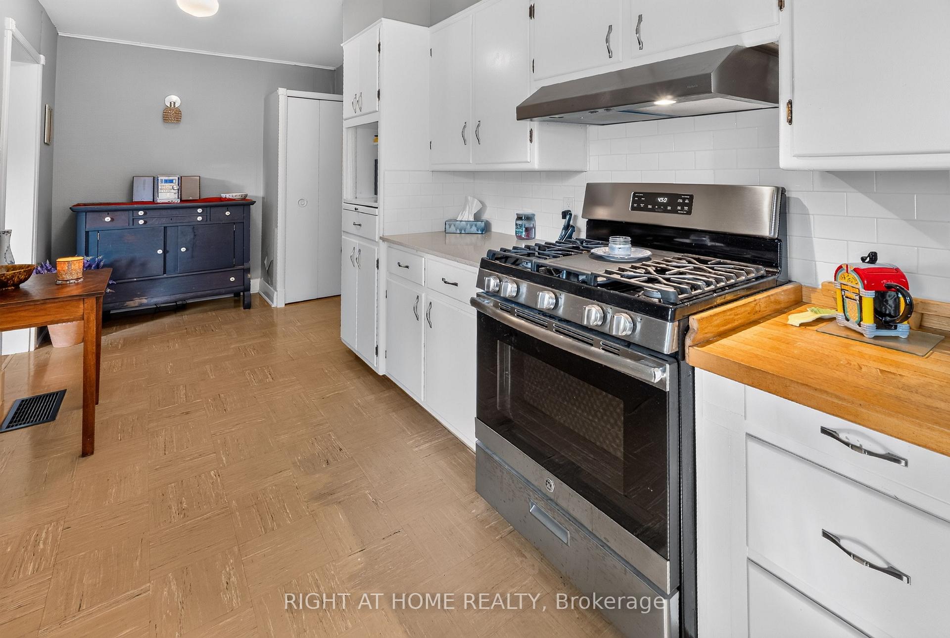 Photo 12 of 335 Sunset Drive, Central Elgin, Rural Central Elgin — HOMEH