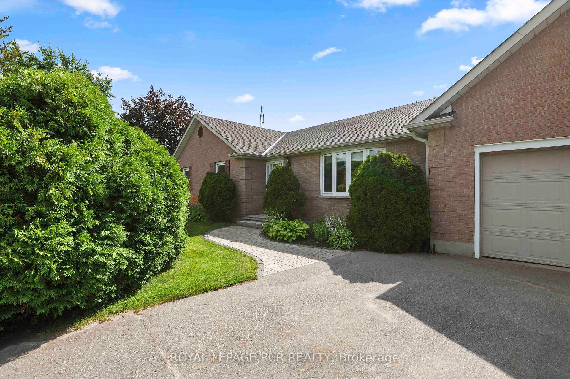 Front of 7212 Wellington Road 51