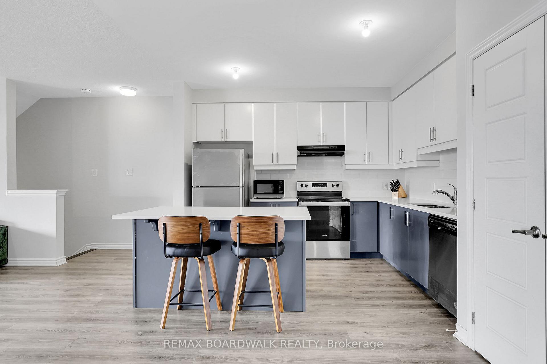 Photo 15 of 306 Pilot Private, Ottawa, Kanata - Emerald Meadows/Trailwest — HOMEH