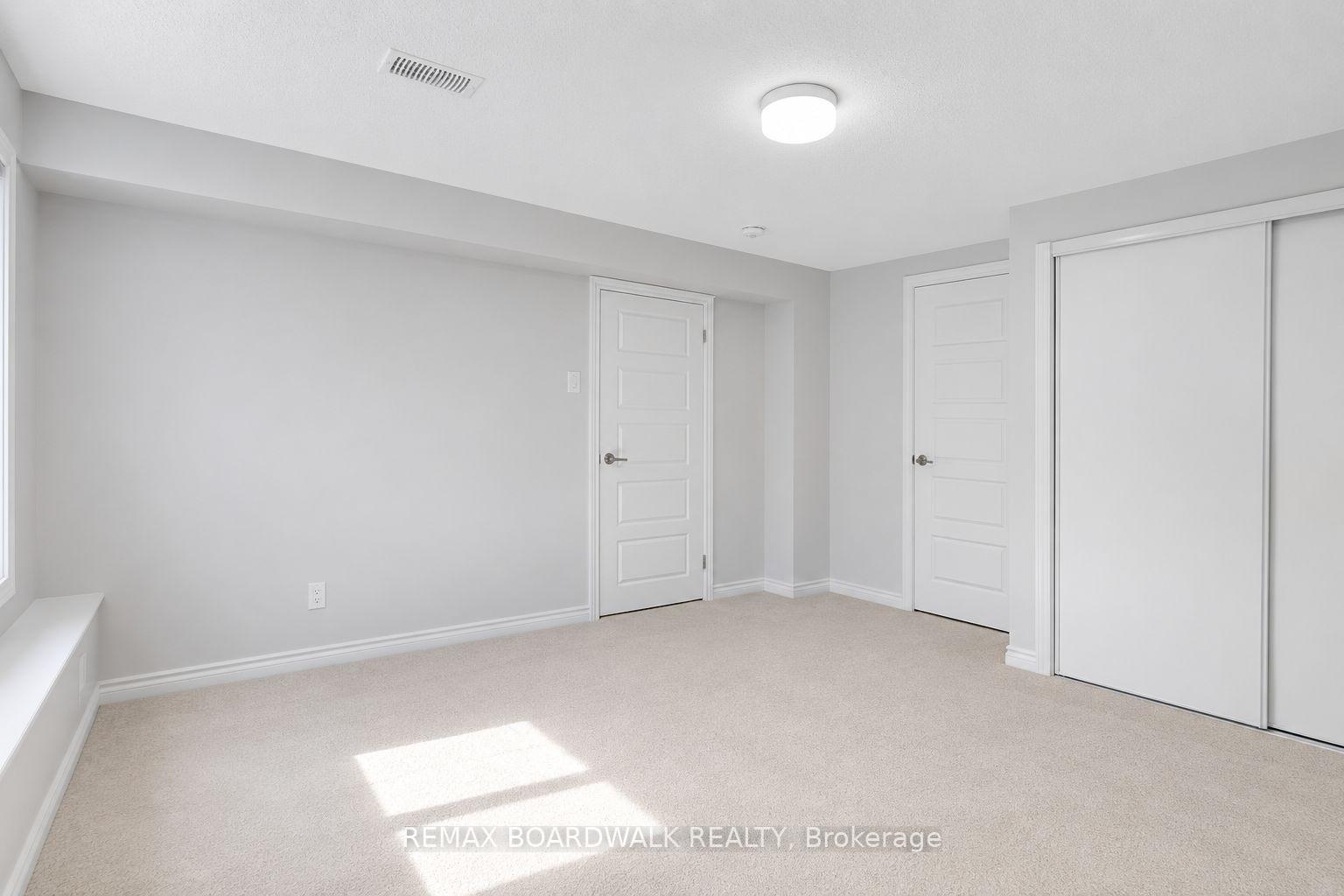 Photo 24 of 306 Pilot Private, Ottawa, Kanata - Emerald Meadows/Trailwest — HOMEH