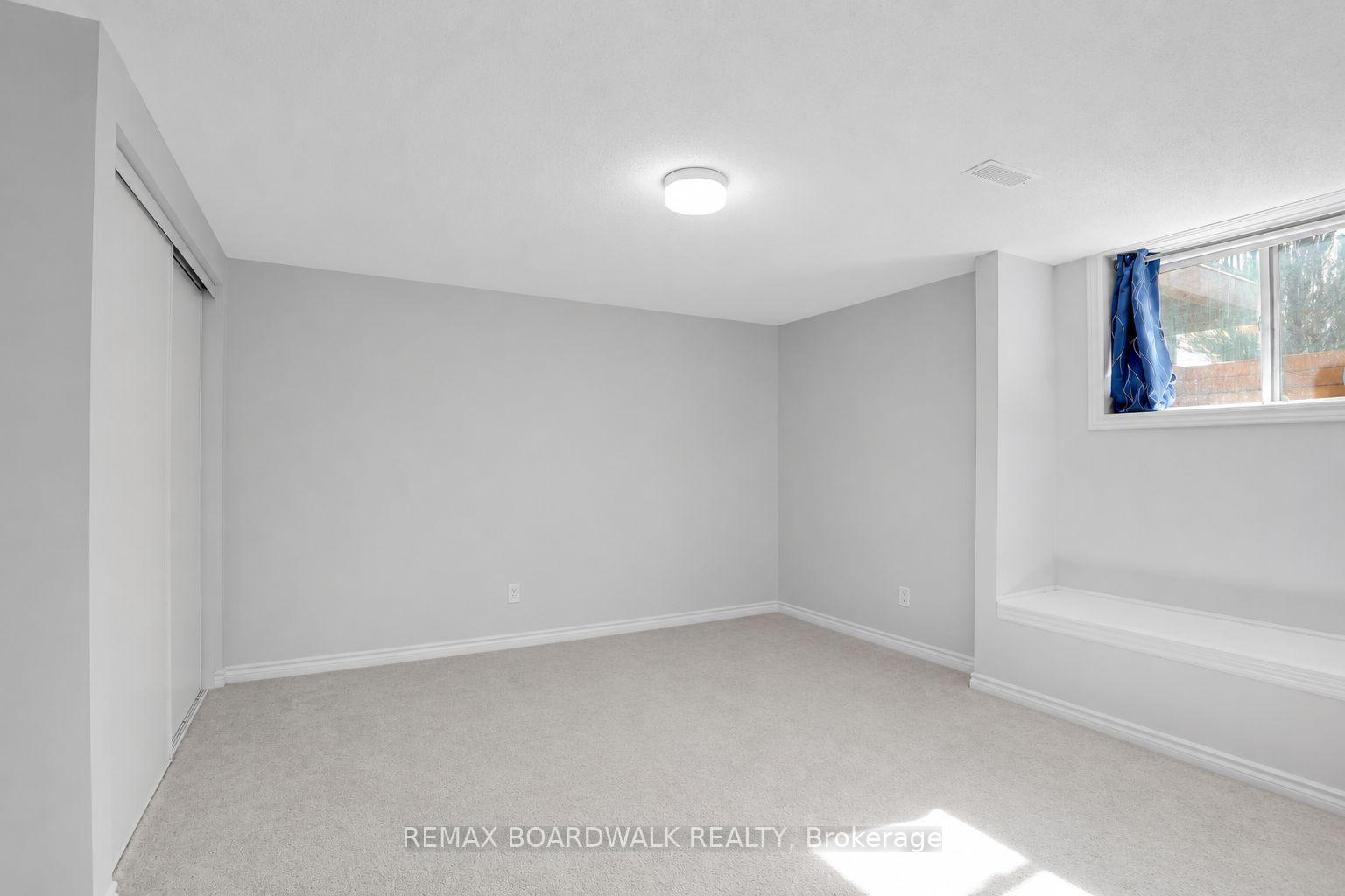 Photo 26 of 306 Pilot Private, Ottawa, Kanata - Emerald Meadows/Trailwest — HOMEH