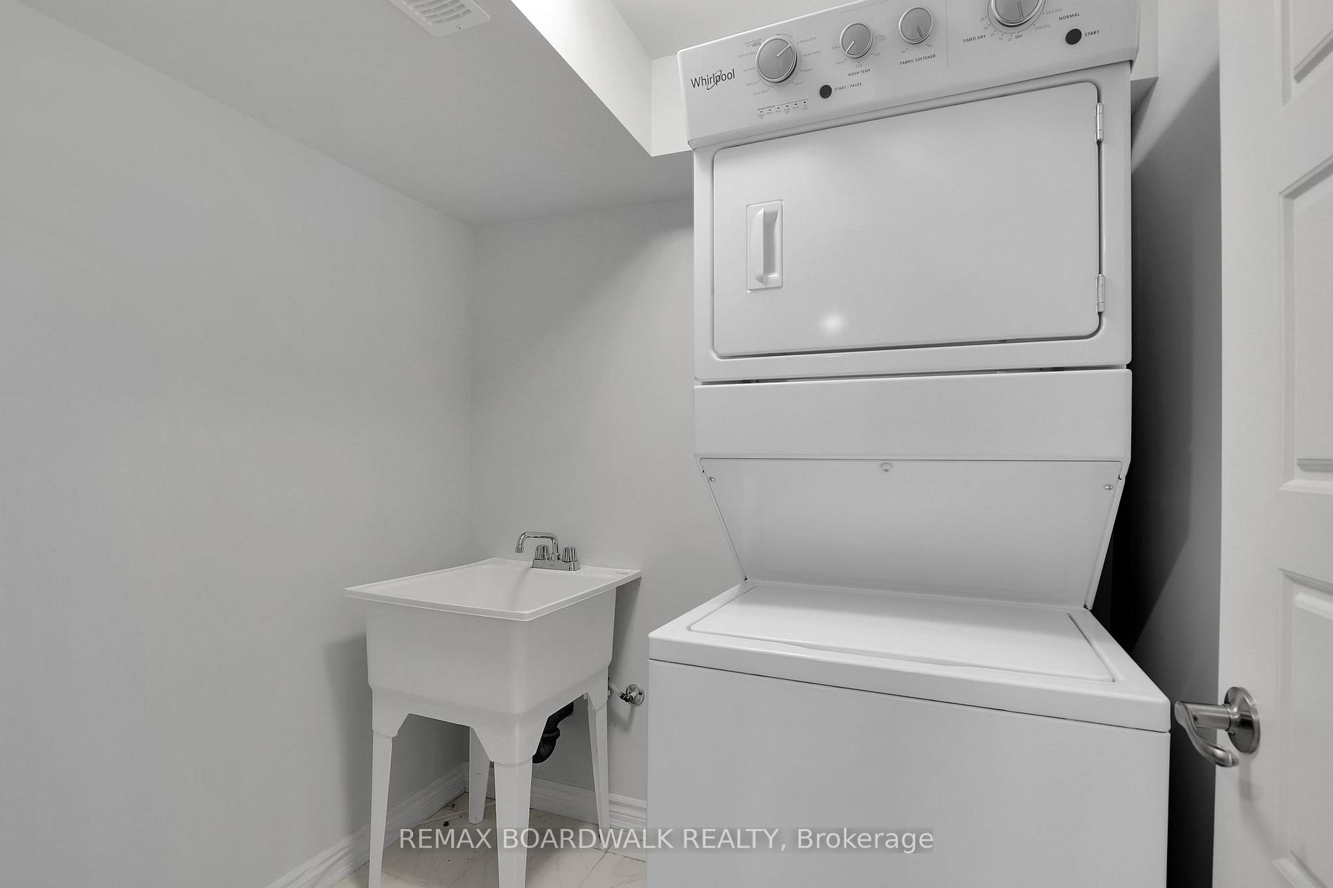 Photo 33 of 306 Pilot Private, Ottawa, Kanata - Emerald Meadows/Trailwest — HOMEH