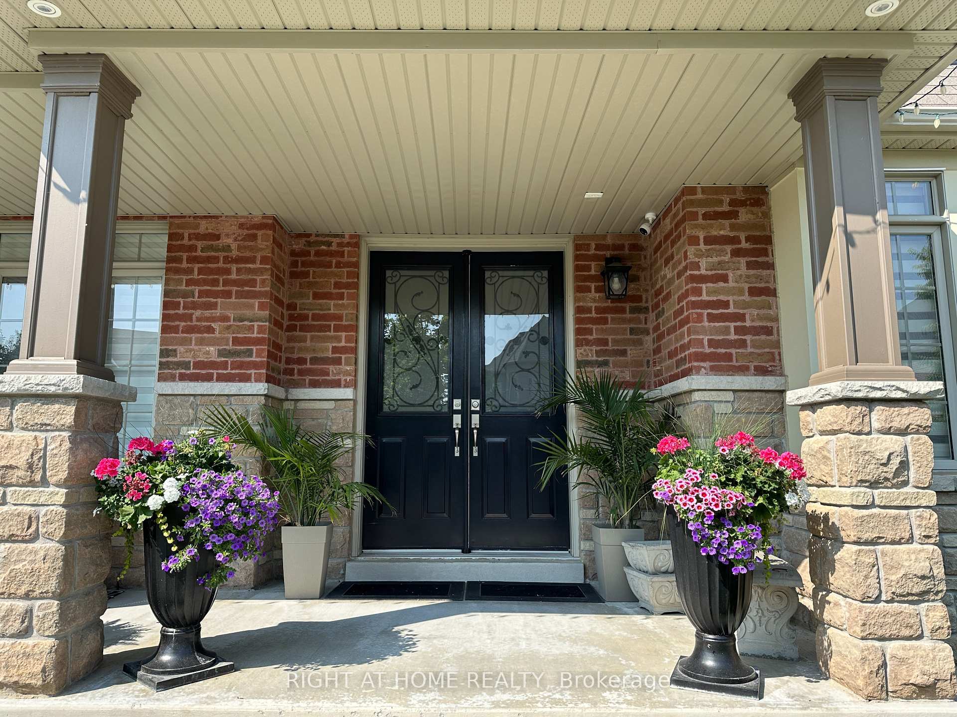 Photo 4 of 116 Hurst Drive, Ajax, Northwest Ajax — HOMEH