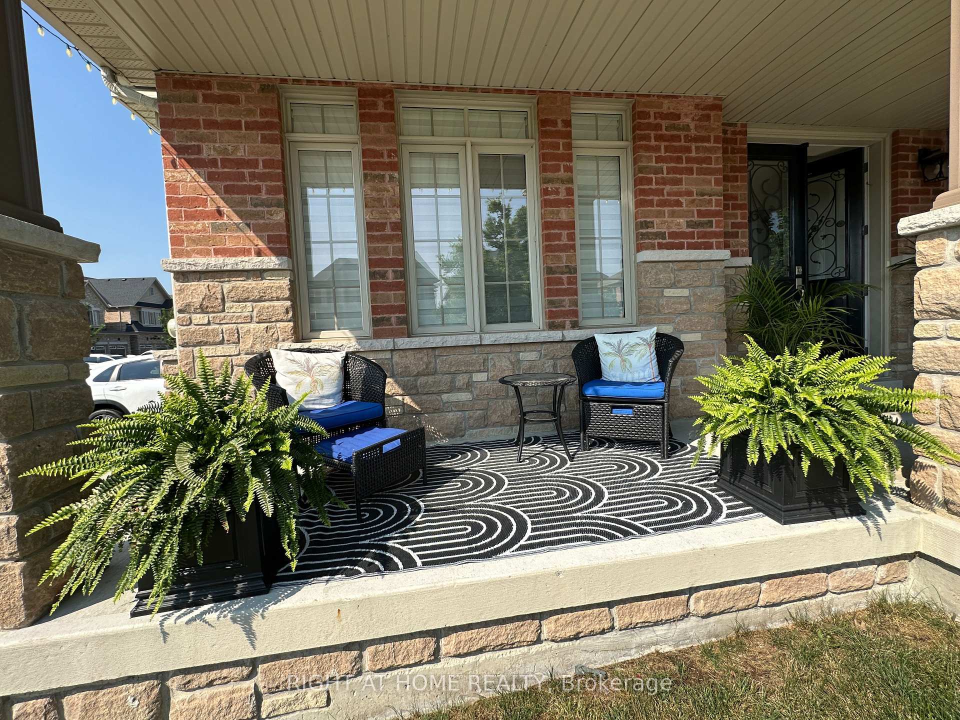 Photo 5 of 116 Hurst Drive, Ajax, Northwest Ajax — HOMEH