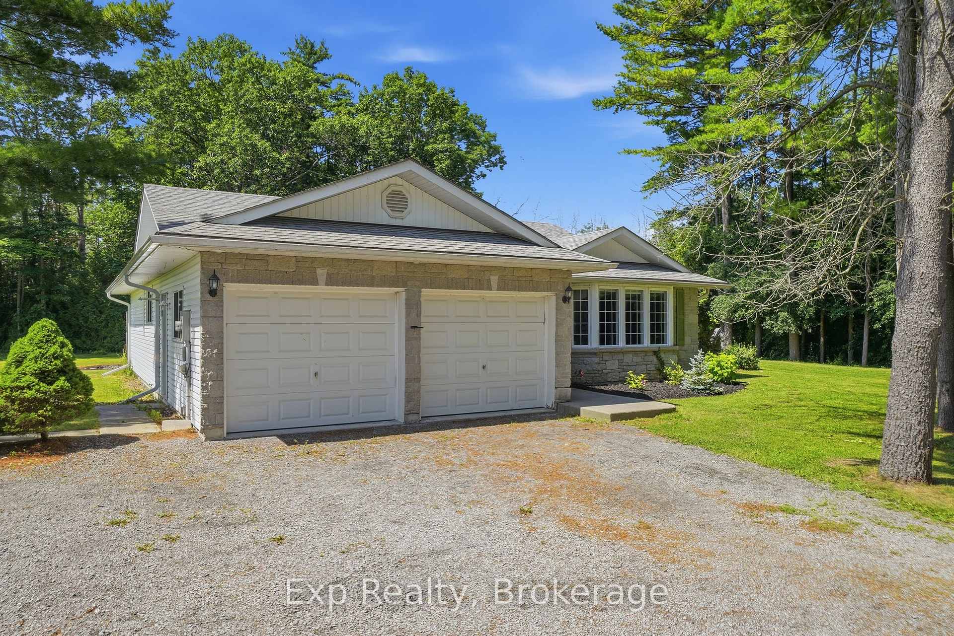 Photo 3 of 21627 Loyalist Parkway, Prince Edward County, Ameliasburg Ward — HOMEH