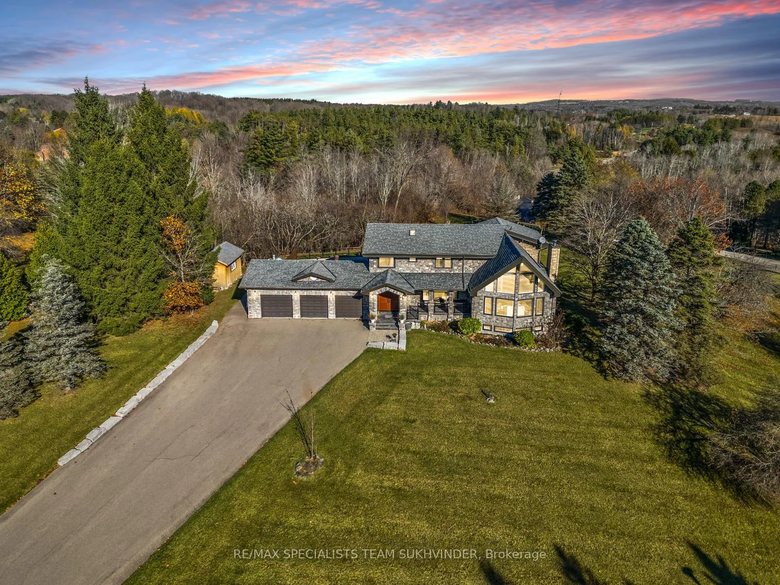 Photo 1 of 27 Keily Crescent, Caledon, Rural Caledon — HOMEH