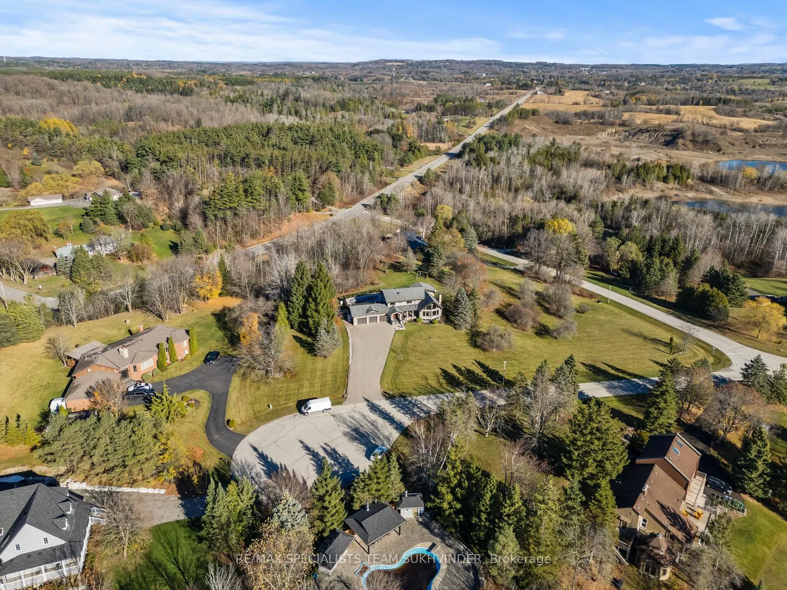 Photo 3 of 27 Keily Crescent, Caledon, Rural Caledon — HOMEH