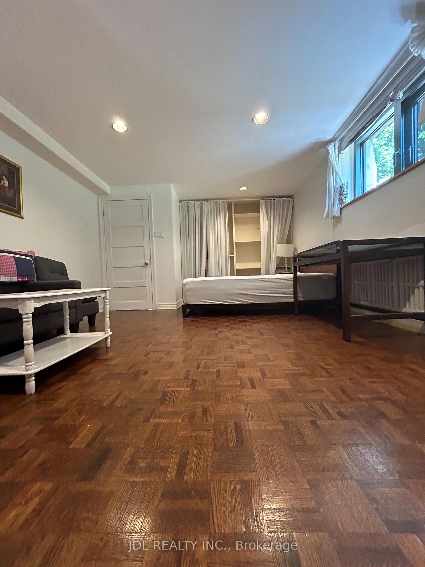 Photo 13 of Unit Bsmt, 19 Glengrove Ave, Toronto, Lawrence Park South — HOMEH
