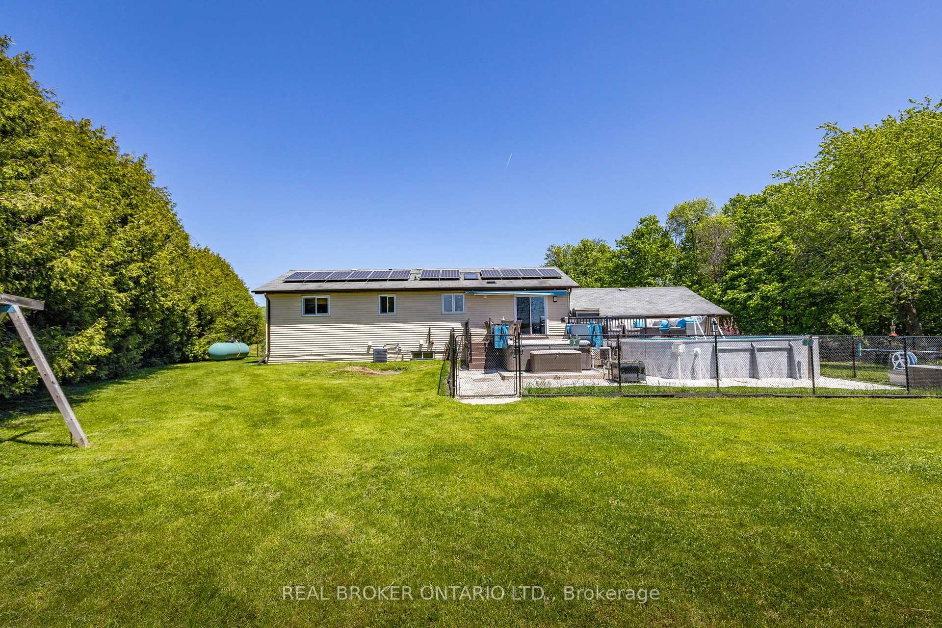 Photo 40 of 6022 Trafalgar Road, Erin, Rural Erin — HOMEH